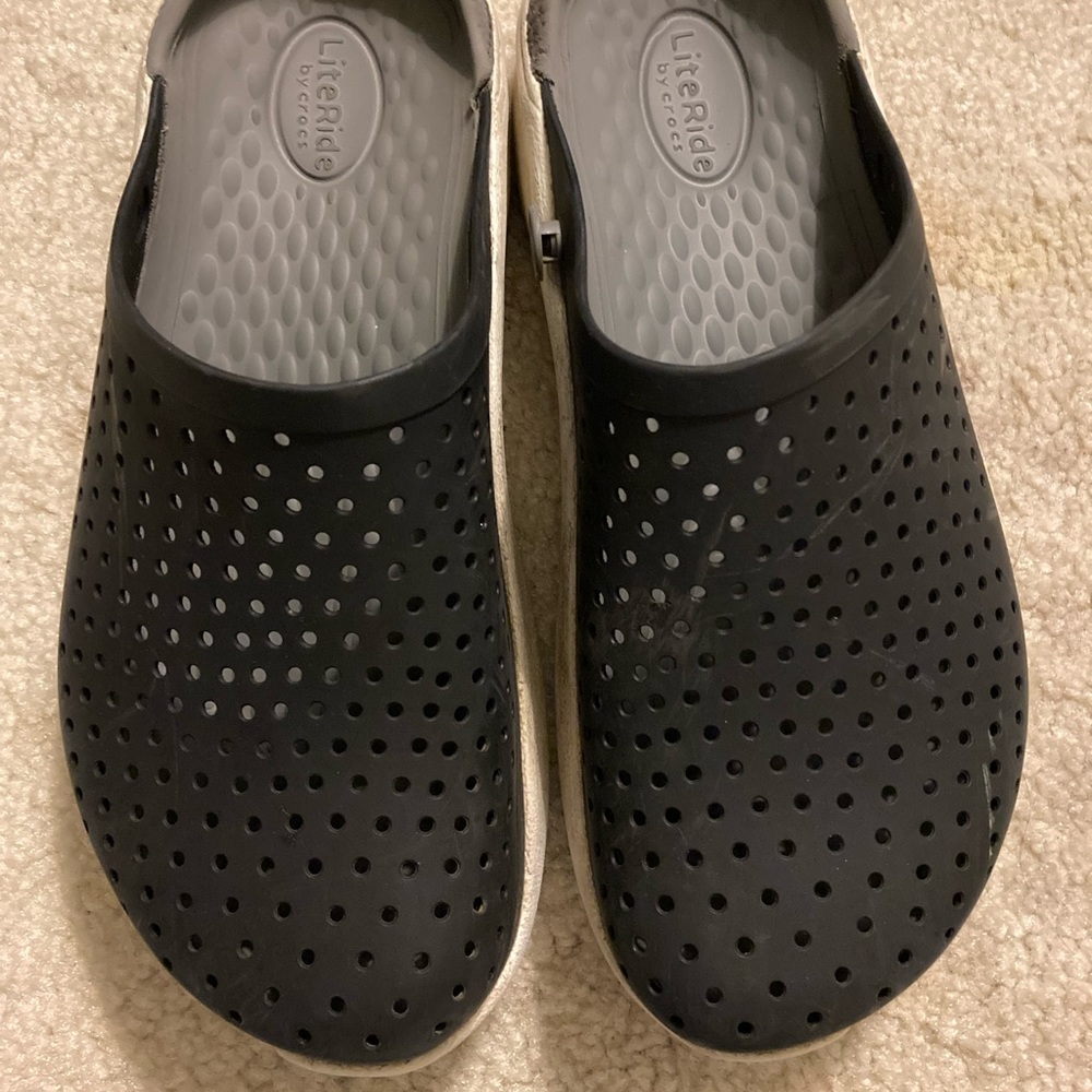 Crocs